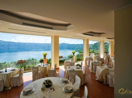 Sala-delle-Vetrate-1